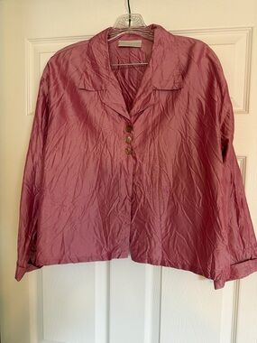 Lightweight Rose Blouse Button-Front Shirt
